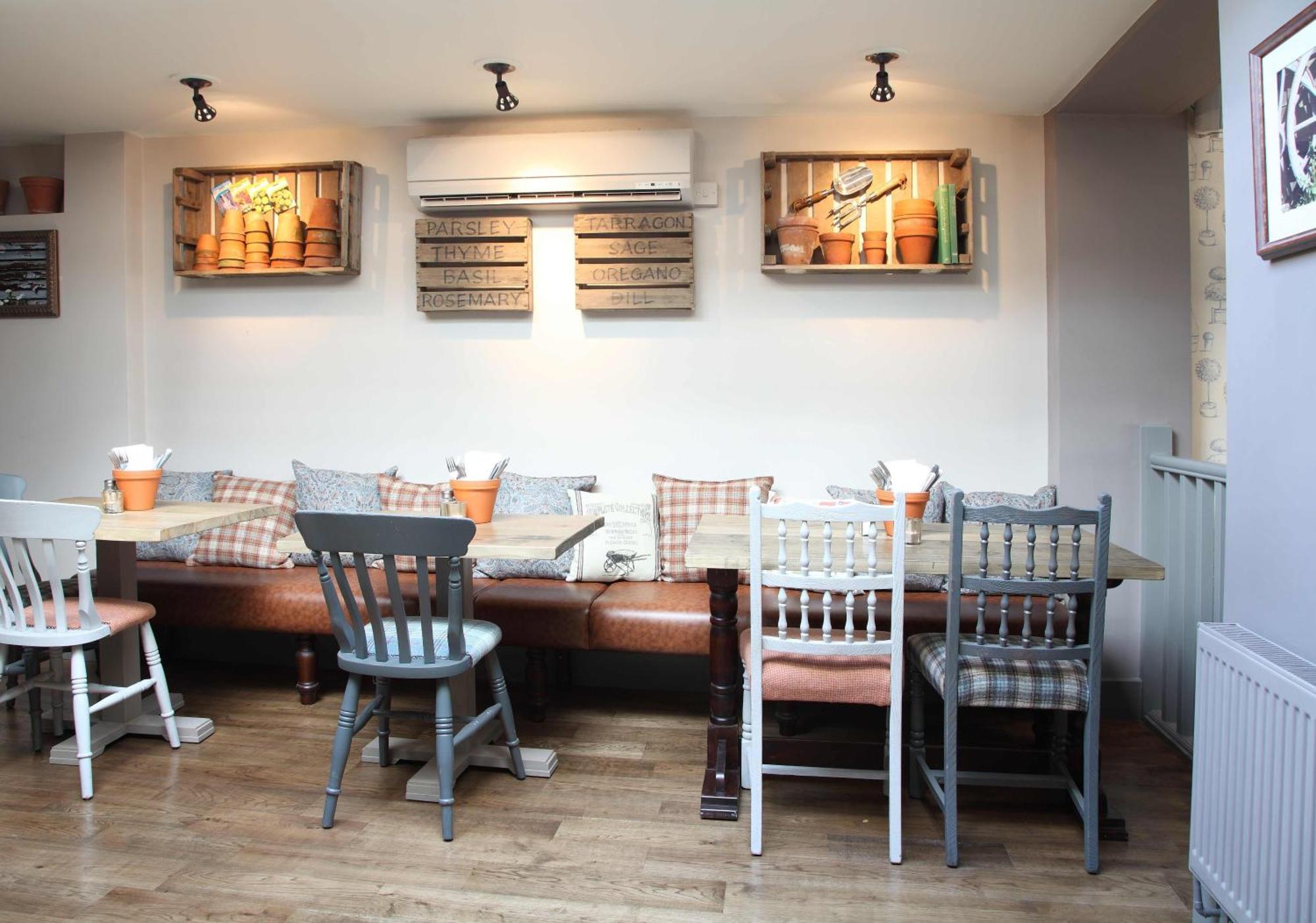 Flower Pot Hotel Sunbury-on-Thames Екстер'єр фото