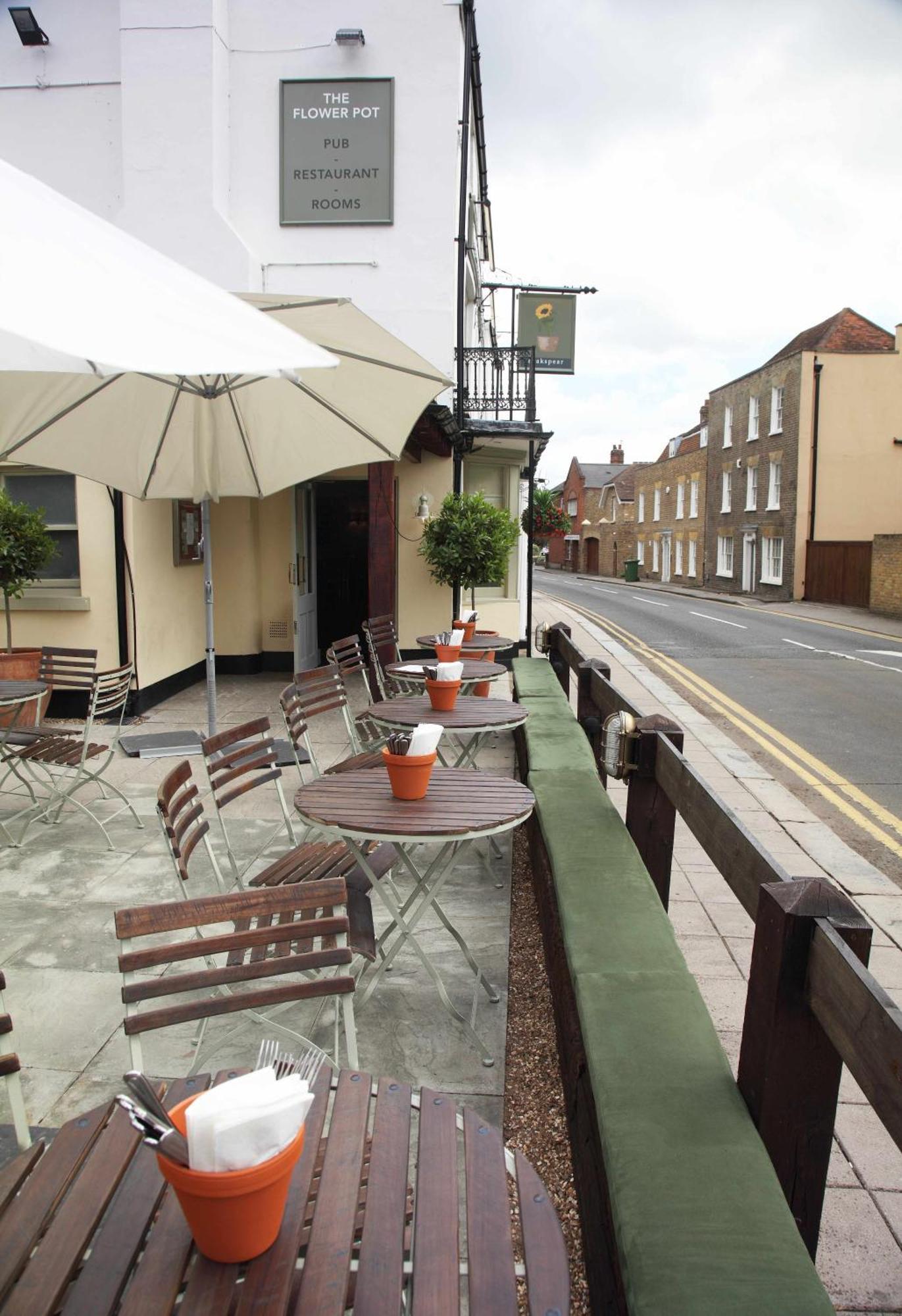 Flower Pot Hotel Sunbury-on-Thames Екстер'єр фото