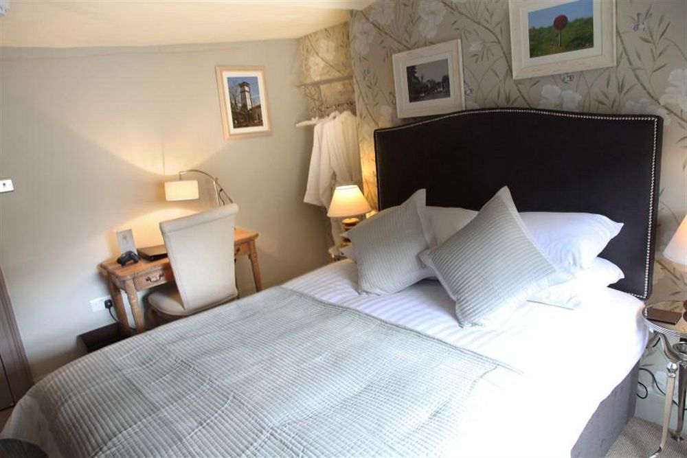 Flower Pot Hotel Sunbury-on-Thames Екстер'єр фото